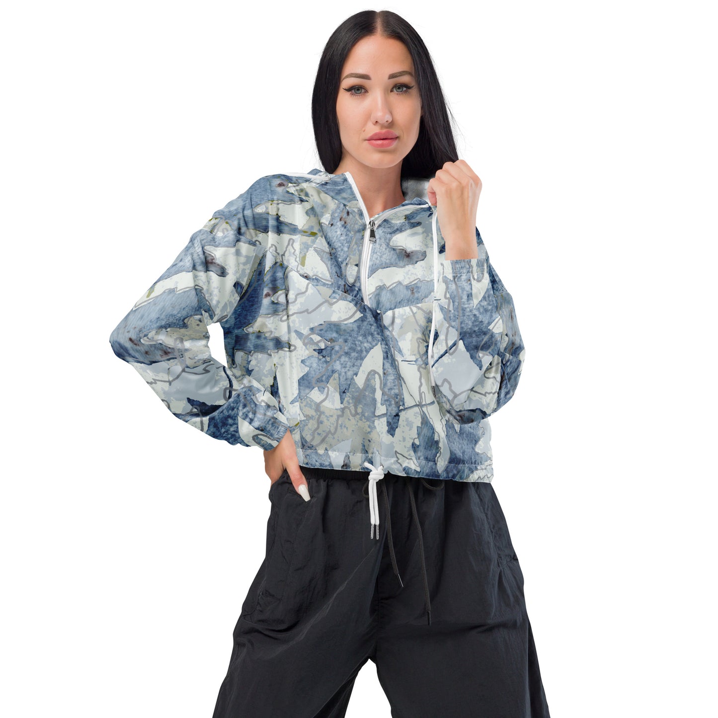 Silver Maple’s Women’s cropped windbreaker