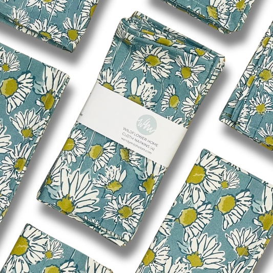 Morning Meadow Daisy Botanical Cloth Napkins – Set of 4