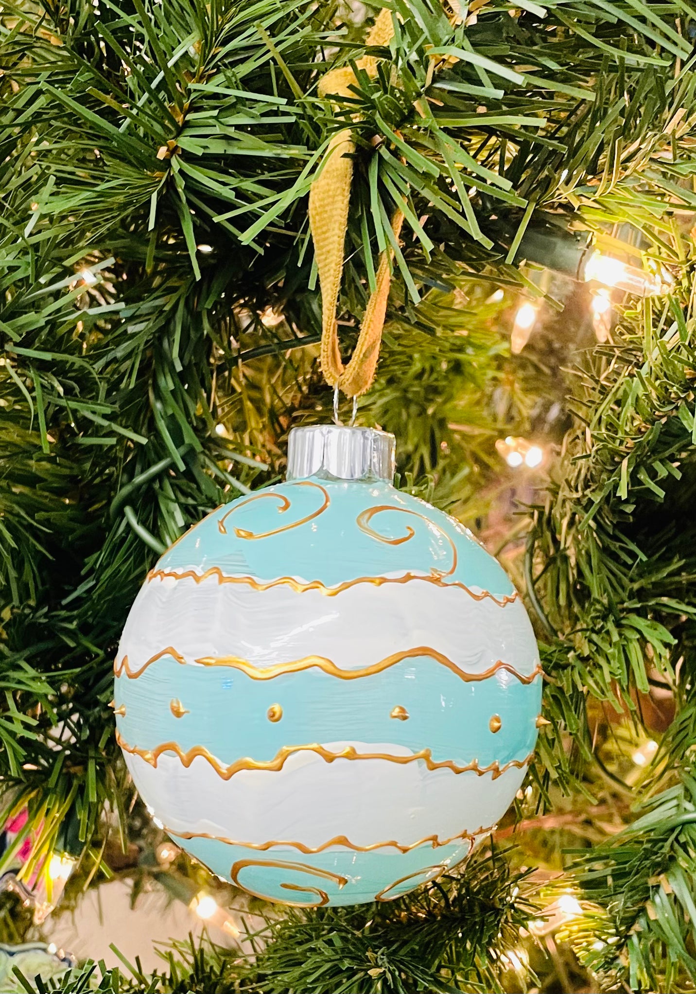 🎄 Holiday Ornament Painting at The Wildflower Studio